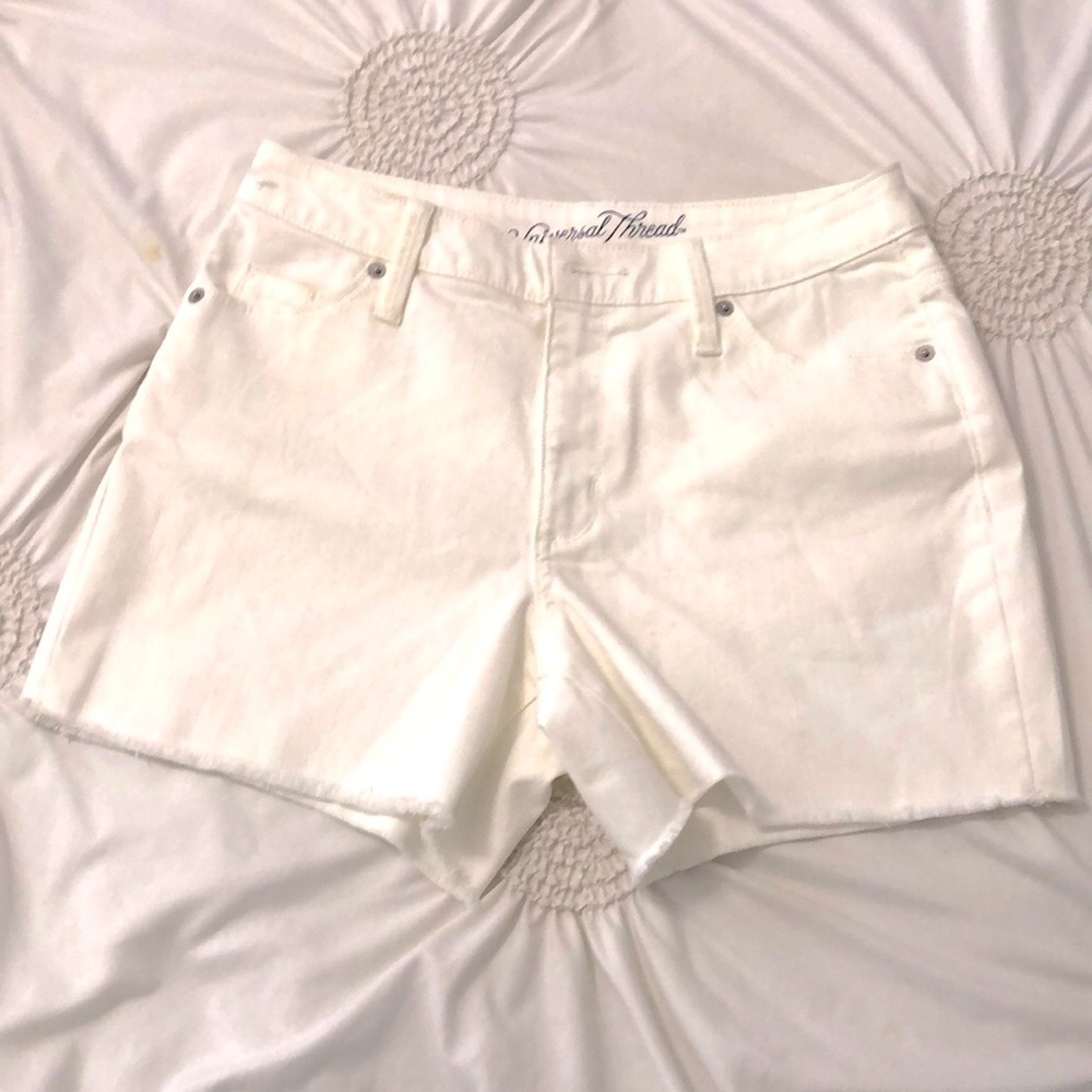 UNIVERSAL THREADS HIGH RISE MIDI shorts
